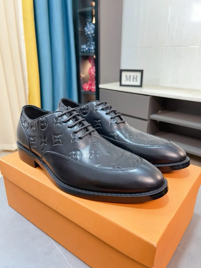 Men's shoes 💰540🌹🌹 [LV] Louis Vuitton's popular casual leather shoes 🎖Fashionable and elegant 🎖🎖Material: Original imported cowhide open edge beads, washed cowhide leather lining, original molded rubber outsole, high-end and classy, ​​elegant quality, instantly transforming into a handsome man ❤❤Standard\nNumber of sizes: 39-44, 38 45 46 customized